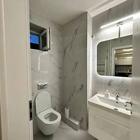 Ultracentral Luxury Apartament *