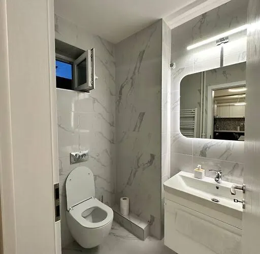 Ultracentral Luxury Apartament *