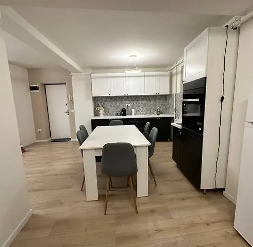 Lägenhet Ultracentral Luxury Apartament